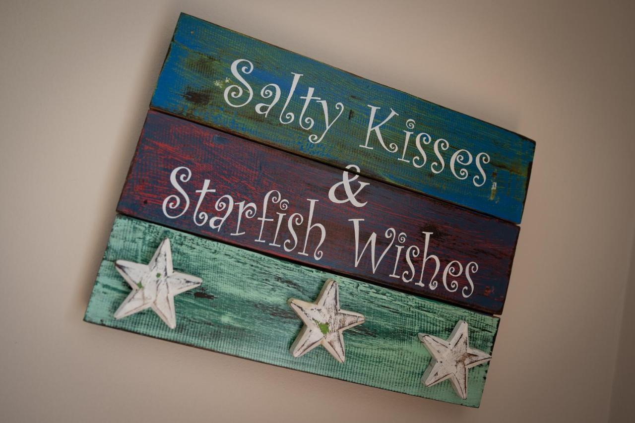Apartment Salty Kisses - Sea Front Aparment